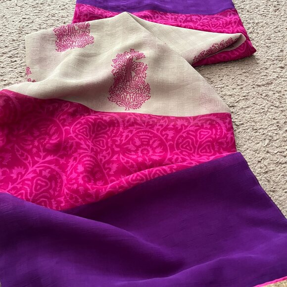 Elegant Georgette Saree in Purple, Pink & Cream | Zari Motif Print | Soft & Ligh - Picture 5 of 12